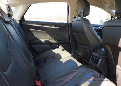 2013 Ford Fusion Titanium z USA, uszkodzony, nr VIN 3FA6P0K92DR375188